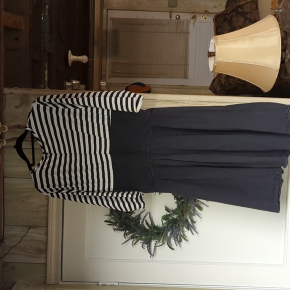 Aibeili black and white dress. Women's size 4X - Picture 5 of 7